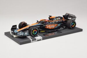 McLaren MCL36 #3 D. Ricciardo Abu Dhabi GP 2022 Minichamps 1:18 537224003 Sveķi