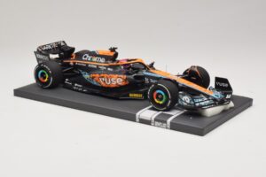 McLaren MCL36 #3 D. Ricciardo Abu Dhabi GP 2022 Minichamps 1:18 537224003 Sveķi — attēls 4 no 7