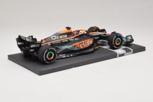 McLaren MCL36 #4 L. Norris Abu Dhabi GP 2022 Minichamps 1:18 537224004 Sveķi — attēls 2 no 7