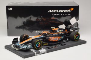 McLaren MCL36 #4 L. Norris Abu Dhabi GP 2022 Minichamps 1:18 537224004 Sveķi — attēls 6 no 7