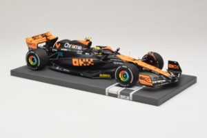 McLaren MCL60 #4 L. Norris 2nd Place Japanese GP 2023 Minichamps 1:18 537233504 Sveķi — attēls 4 no 7