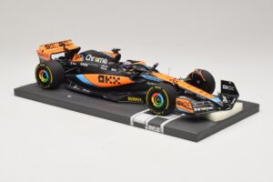 McLaren MCL60 #81 O. Piastri Hungarian GP 2023 Minichamps 1:18 537233081 Sveķi — attēls 4 no 7