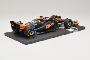 McLaren MCL60 #81 O. Piastri Japanese GP 2023 Minichamps 1:18 537233581 Sveķi — attēls 2 no 7