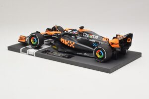McLaren MCL60 #81 O. Piastri Japanese GP 2023 Minichamps 1:18 537233581 Sveķi — attēls 5 no 7