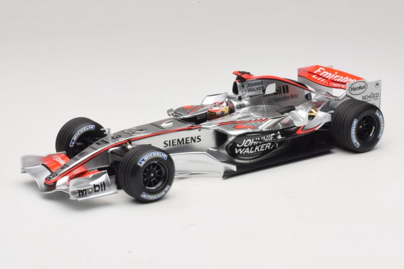McLaren MP4/21 #3 K. Raikkonen 2006 Minichamps 1:18 530061803 Sveķi