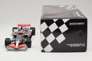 McLaren MP4/21 #3 K. Raikkonen 2006 Minichamps 1:18 530061803 Sveķi — attēls 6 no 7