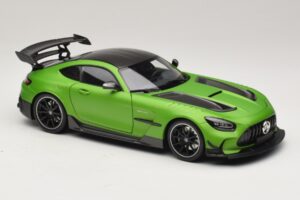 Mercedes AMG GT Black Series C190 Matt Green Metallic Minichamps 1:18 110032022 Metāls — attēls 6 no 8