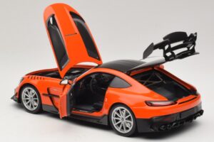Mercedes AMG GT Black Series C190 Oranžs ar Sudraba Diskiem Minichamps 1:18 110032024 Metāls — attēls 5 no 8