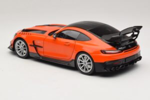 Mercedes AMG GT Black Series C190 Oranžs ar Sudraba Diskiem Minichamps 1:18 110032024 Metāls — attēls 7 no 8