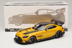 Mercedes AMG GT Black Series C190 Solarbeam Yellow Metallic Minichamps 1:18 110032021 Metāls — attēls 8 no 8