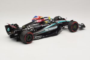 Mercedes AMG Petronas W15 E Performance L. Hamilton Winner British GP 2024 Minichamps 1:18 110241244 Sveķi — attēls 2 no 7