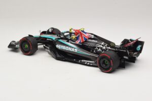 Mercedes AMG Petronas W15 E Performance L. Hamilton Winner British GP 2024 Minichamps 1:18 110241244 Sveķi — attēls 5 no 7