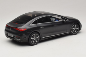 Mercedes EQE V295 Graphite Grey Magno NZG 1:18 B66961108 Metāls — attēls 5 no 8