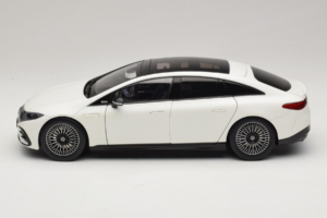Mercedes EQS V297 Manufaktur Opalite White NZG 1:18 B66961049 Metāls — attēls 4 no 8