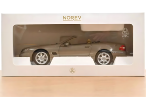 Mercedes SL500 R230 Travertine Beige Norev 1:18 183843 Metāls — attēls 2 no 2