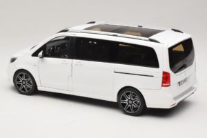 Mercedes V-Class W447 AMG Line Balts Norev 1:18 183876 Metāls — attēls 7 no 8