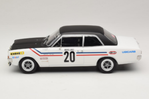 Opel Commodore A #20 H. Greder / P. Pagani Rally Monte Carlo 1971 MCG 1:18 MCG18561R Metāls — attēls 3 no 6
