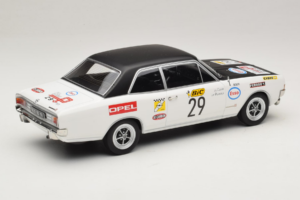 Opel Commodore A #29 J-L. Clarr / J-P. Peyroux Tour de France Automobile 1971 MCG 1:18 MCG18562R Metāls — attēls 2 no 6