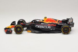 Oracle Red Bull Racing RB19 S. Perez Abu Dhabi GP 2023 Minichamps 1:18 110232311 Sveķi — attēls 3 no 7