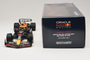 Oracle Red Bull Racing RB19 S. Perez Abu Dhabi GP 2023 Minichamps 1:18 110232311 Sveķi — attēls 6 no 7
