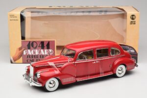 Packard Super Eight One-Eighty Sarkans Greenlight 1:18 12971 Metāls — attēls 6 no 6