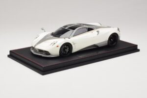 Pagani Huayra Luminous Green AB 1:18 REMC041 Sveķi — attēls 2 no 7