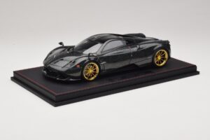 Pagani Huayra Starry Night Sky AB 1:18 REMC039 Sveķi — attēls 2 no 7