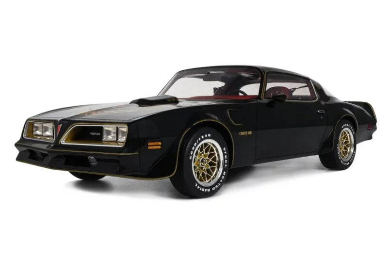 Pontiac Firebird Trans Am Starlight Black Otto 1:12 G098 Sveķi