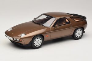 Porsche 928 S Tobacco Metallic GT Spirit 1:18 GT1005 Sveķi