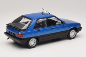 Renault 11 GTL Taxi James Bond MCG 1:18 MCG18833 Metāls — attēls 2 no 6