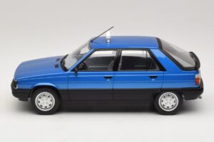 Renault 11 GTL Taxi James Bond MCG 1:18 MCG18833 Metāls — attēls 3 no 6