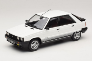 Renault 11 Turbo Balts MCG 1:18 MCG18589 Metāls