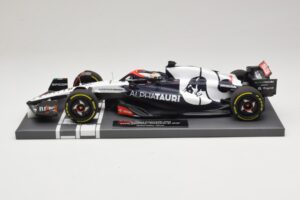Scuderia AlphaTauri AT04 D. Ricciardo Hungarian GP 2023 Minichamps 1:18 117231203 Sveķi — attēls 3 no 7