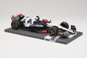 Scuderia AlphaTauri AT04 D. Ricciardo Hungarian GP 2023 Minichamps 1:18 117231203 Sveķi — attēls 4 no 7