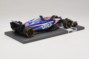 Visa Cash App RB VCARB 01 A. Iwasa FP1 Japanese GP 2024 Minichamps 1:18 117240440 Sveķi — attēls 2 no 7