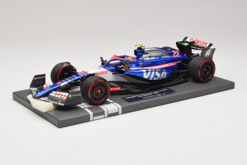 Visa Cash App RB VCARB 01 Y. Tsunoda 2024 Minichamps 1:18 117240122 Sveķi