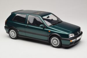 Volkswagen Golf Mk3 VR6 Carat Dragon Green Otto 1:12 G099 Sveķi — attēls 4 no 6
