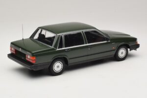 Volvo 740 GL Tumši Zaļš Minichamps 1:18 155171702 Metāls — attēls 2 no 6