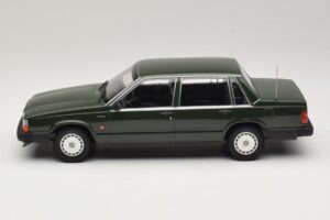 Volvo 740 GL Tumši Zaļš Minichamps 1:18 155171702 Metāls — attēls 3 no 6