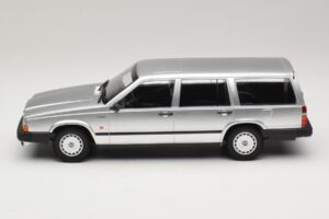 Volvo 740 GL Universāls Sudrabs Minichamps 1:18 155171770 Metāls — attēls 3 no 6
