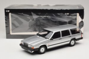 Volvo 740 GL Universāls Sudrabs Minichamps 1:18 155171770 Metāls — attēls 6 no 6