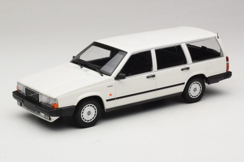 Volvo 740 GL Universāls Balts Minichamps 1:18 155171772 Metāls