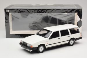 Volvo 740 GL Universāls Balts Minichamps 1:18 155171772 Metāls — attēls 6 no 6