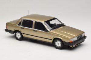 Volvo 740 GL Zeltains Minichamps 1:18 155171700 Metāls — attēls 4 no 6