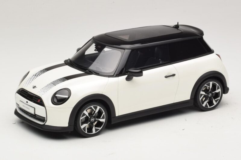 Mini Cooper S F66 Nanuq White Metallic Otto 1:18 Mini Cooper S F66 Nanuq White Metallic Otto 1:18 OT1245 Sveķi