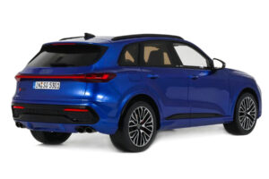 Audi SQ5 FY TFSI Ultra Zils Otto 1:18 OT1281 Sveķi — attēls 2 no 5