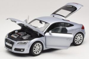 Audi TT 8N Silverblue Metallic Minichamps 1:18 100015020 Metāls — attēls 2 no 8