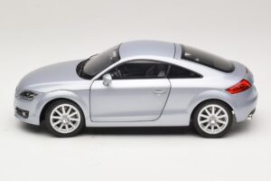 Audi TT 8N Silverblue Metallic Minichamps 1:18 100015020 Metāls — attēls 4 no 8