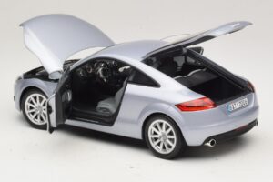 Audi TT 8N Silverblue Metallic Minichamps 1:18 100015020 Metāls — attēls 5 no 8