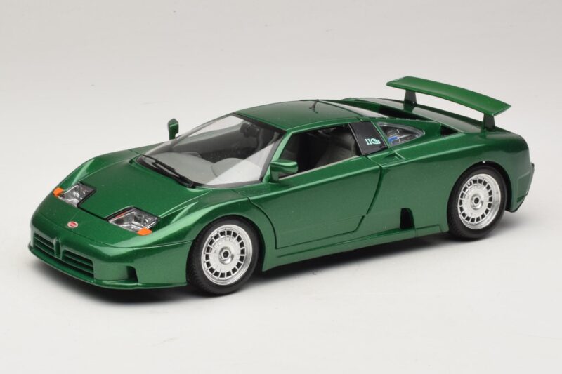 Bugatti EB110 Zaļš Metālisks Bburago 1:18 3003 Metāls